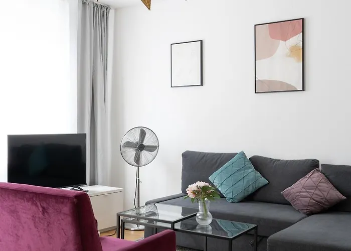 Apartahotel Urban Flats 4*