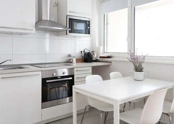 Urban Flats Apartahotel 4*