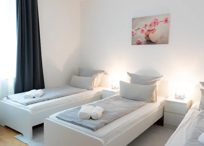 Urban Flats Apartahotel 4*