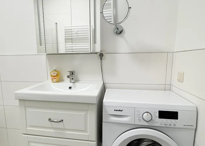 Urban Flats Apartahotel 4*