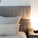 Urban Flats 4*