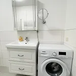 Urban Flats Appart hôtel 4*