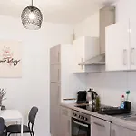 Urban Flats Lägenhetshotell 4*
