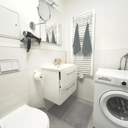 Aparthotel Urban Flats 4*