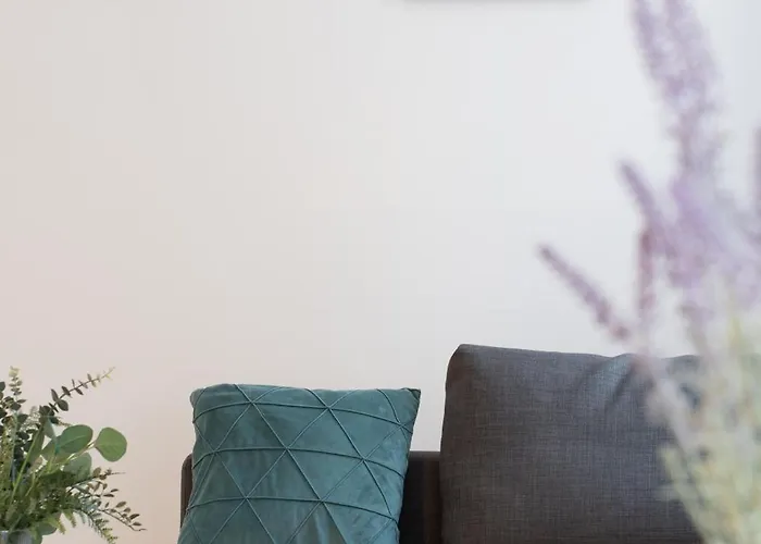 Urban Flats Apart-hotel